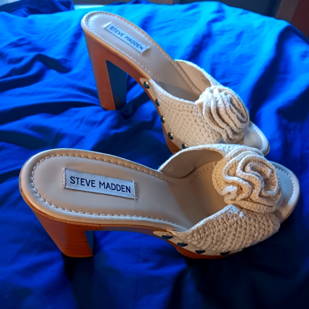 Steve Madden Maddrid Block Heel Crochet Sandal 9.5 M